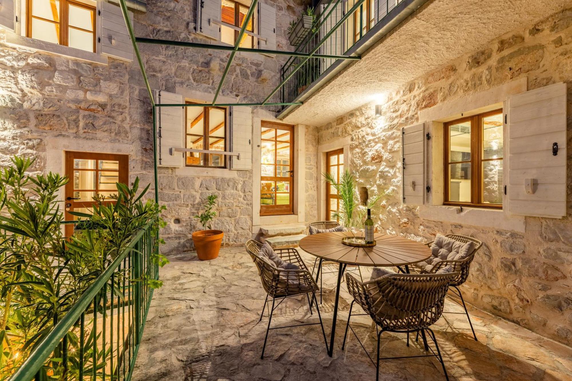 Dvor Pitve Villas Jelsa  Luaran gambar