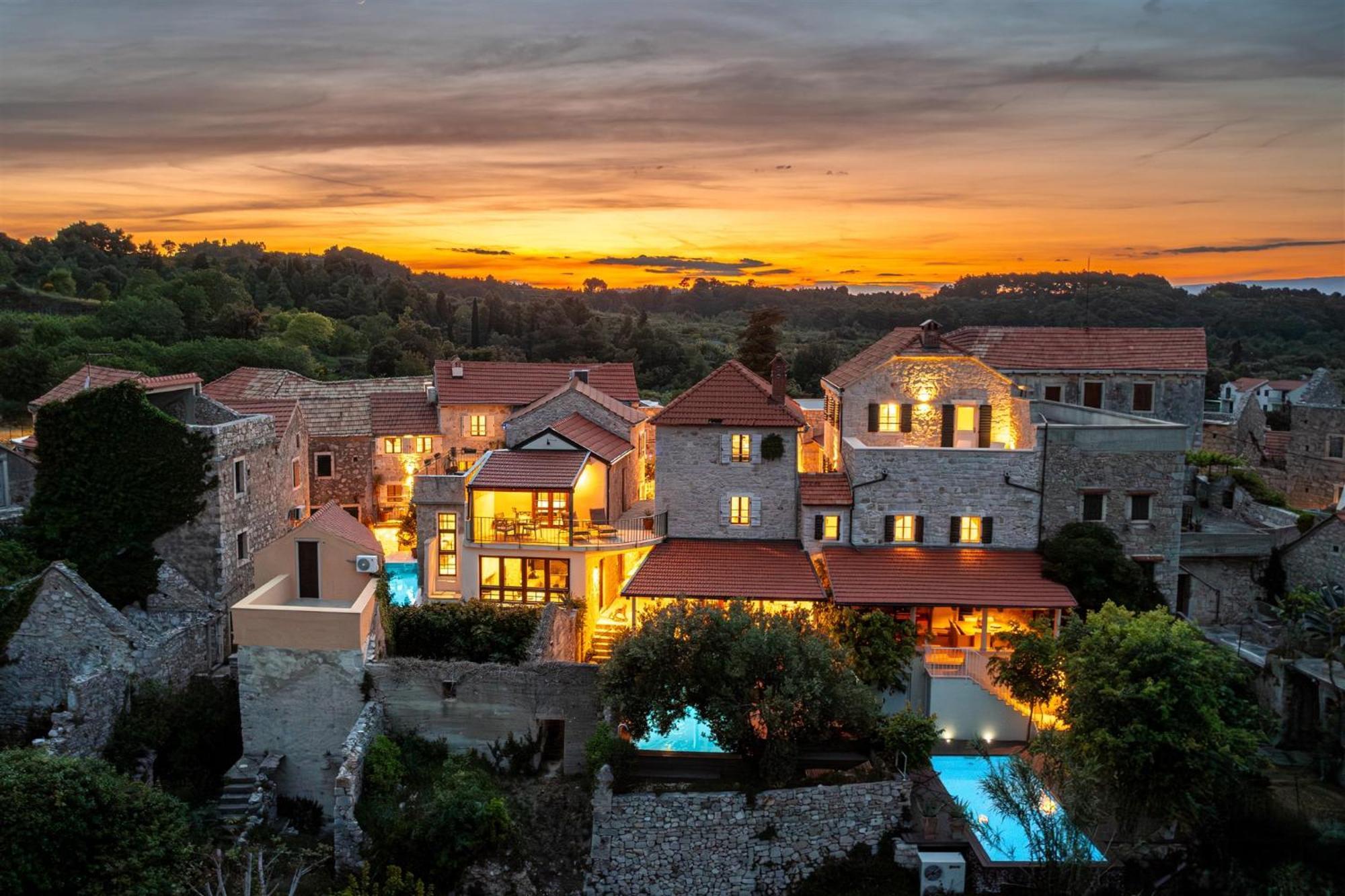 Dvor Pitve Villas Jelsa  Luaran gambar